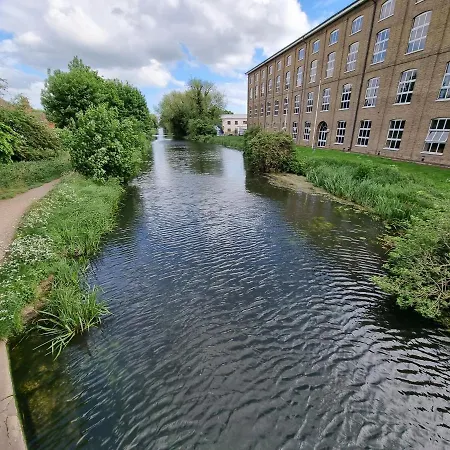 Canal Side Retreat - 2 Bedroom Apartment Heybridge  Exterior photo